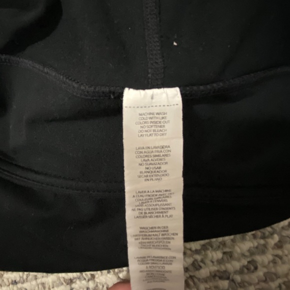Fabletics Black Cropped Leggings LARGE - Picture 4 of 5